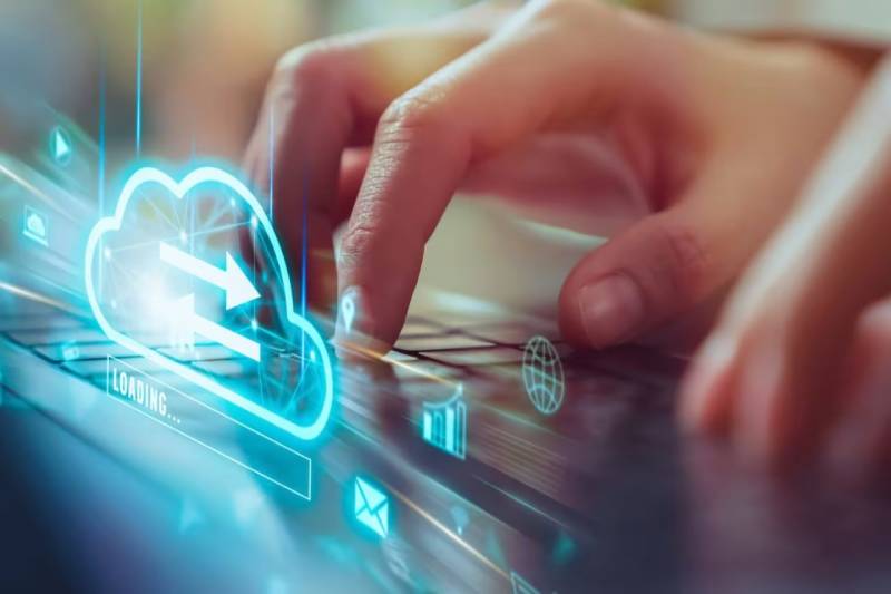 苍山县微信小程序开发外包：高效助力本地企业，实现管理团队轻量化扩展